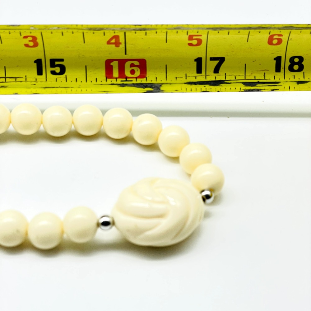 Vintage Faux Pearl Rosebud Station Necklace Gold Tone Long Beaded Jewelry - Picture 3 of 7